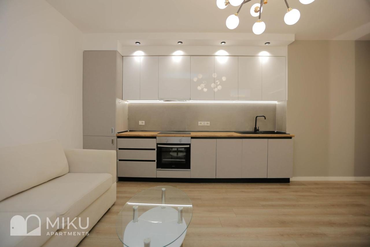 Miku Apartment-Brand New At Wilson Square Тирана Экстерьер фото