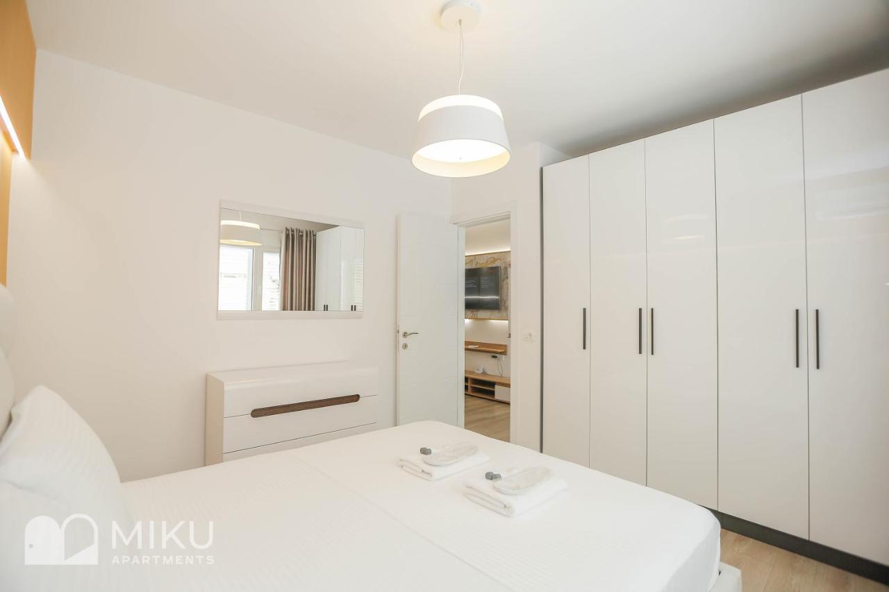 Miku Apartment-Brand New At Wilson Square Тирана Экстерьер фото