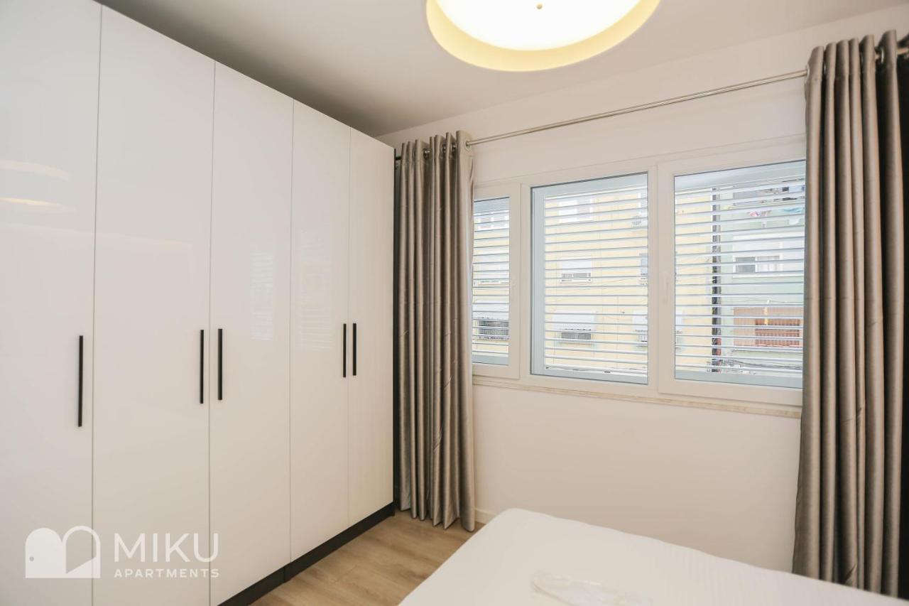 Miku Apartment-Brand New At Wilson Square Тирана Экстерьер фото